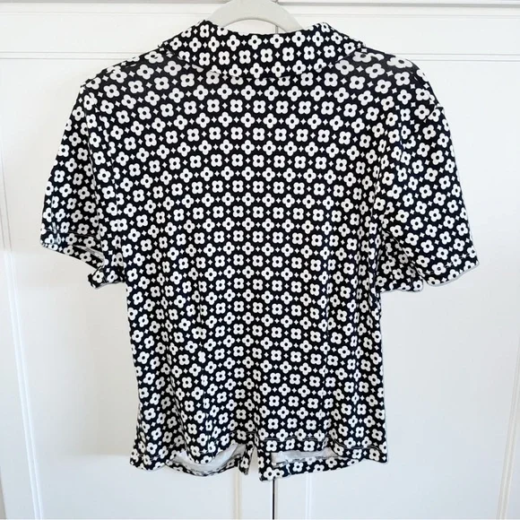 Anthropologie Maeve Black/White Floral Blouse S/Sleeve Sz XLarge Ruched Stretchy - Picture 4 of 11